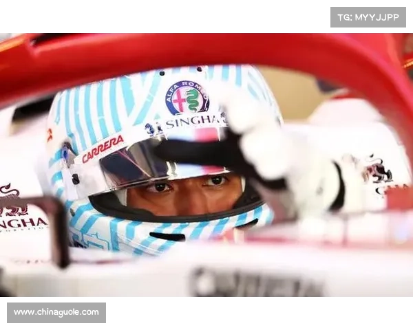 F1中国站上海国际赛车场燃情开赛 驰骋赛道见证极速梦想 F1中国站上海国际赛车场燃情开赛 驰骋赛道见证极速梦想